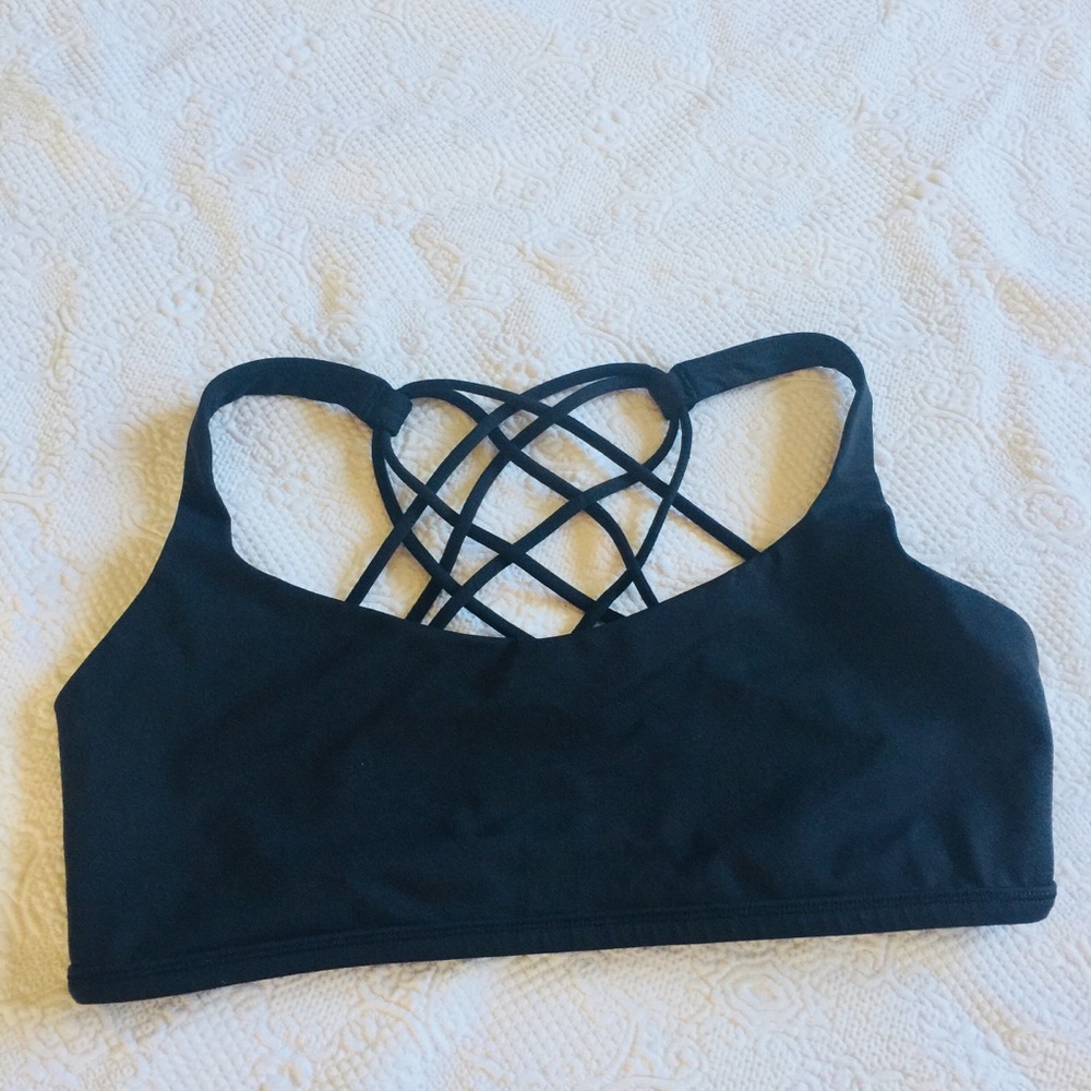 Lululemon Free to be Wild sports bra-12